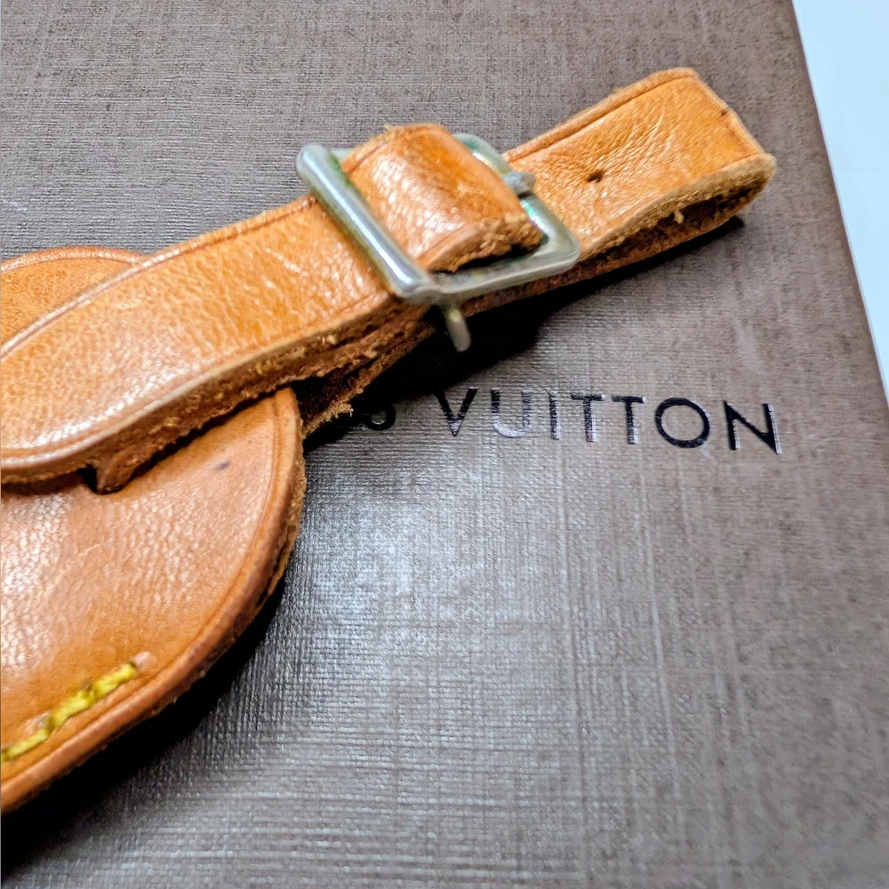 ✨ Louis Vuitton Vachetta Leather Luggage Tag ✨